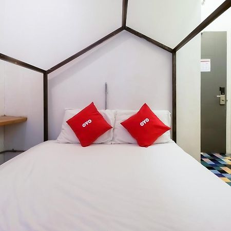 Spot On Junction Hostel 马卡蒂 外观 照片