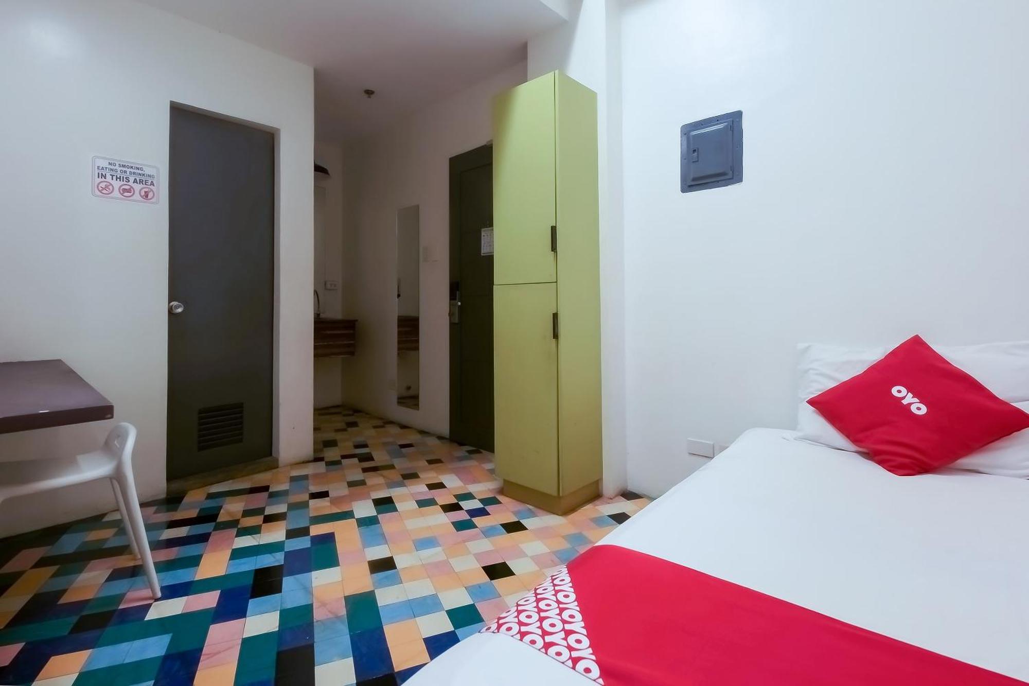 Spot On Junction Hostel 马卡蒂 外观 照片