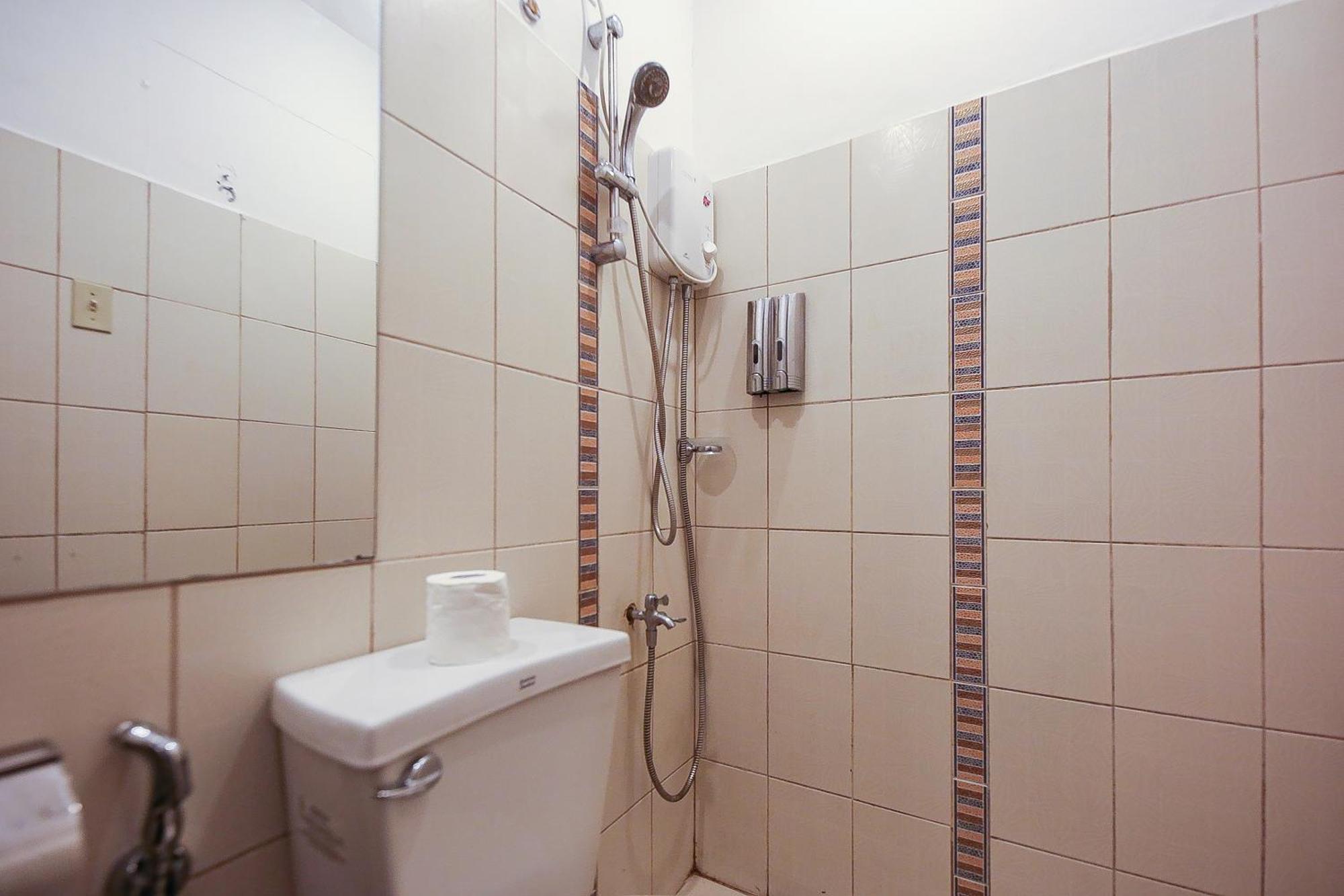 Spot On Junction Hostel 马卡蒂 外观 照片