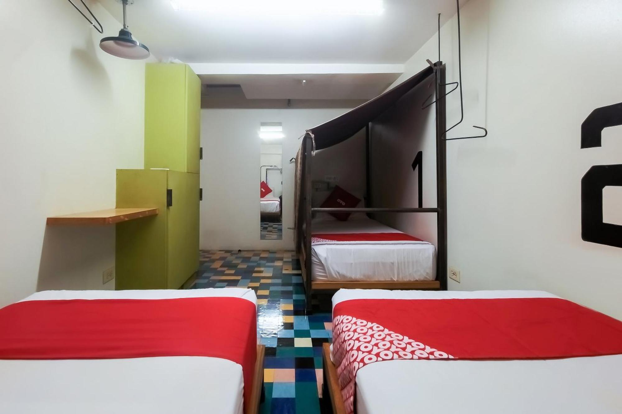 Spot On Junction Hostel 马卡蒂 外观 照片