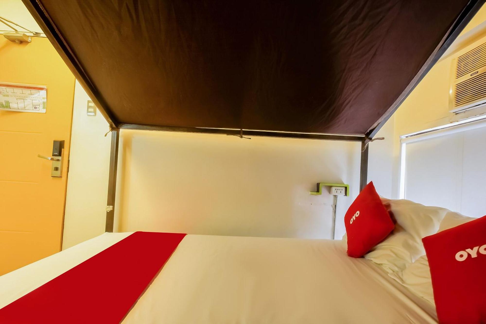 Spot On Junction Hostel 马卡蒂 外观 照片